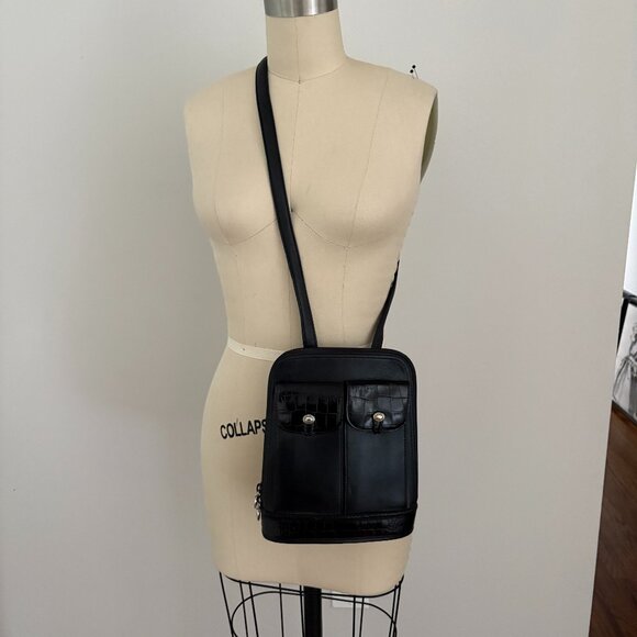 One World By Brighton Shoulder Bag Black Crossbody Croc Embossed Trim - Picture 1 of 12